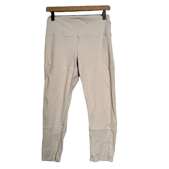 Alo Yoga Knit Off The Grid Capri Leggings in Bone L - Picture 3 of 5